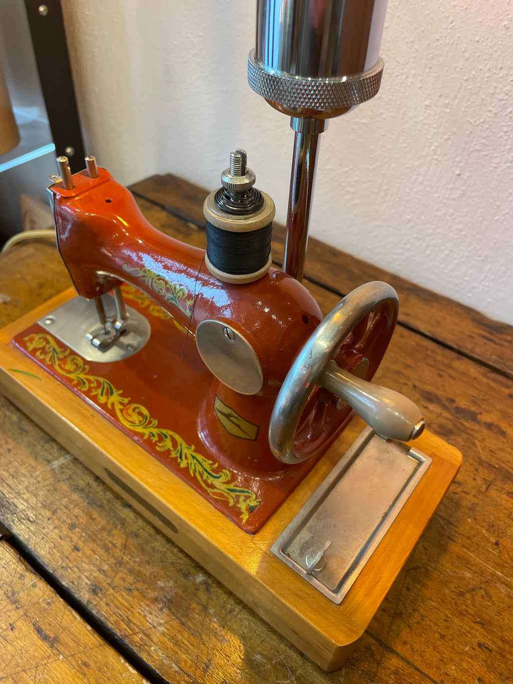 Lampada touch macchina da cucire Vintage “Made in USSR”