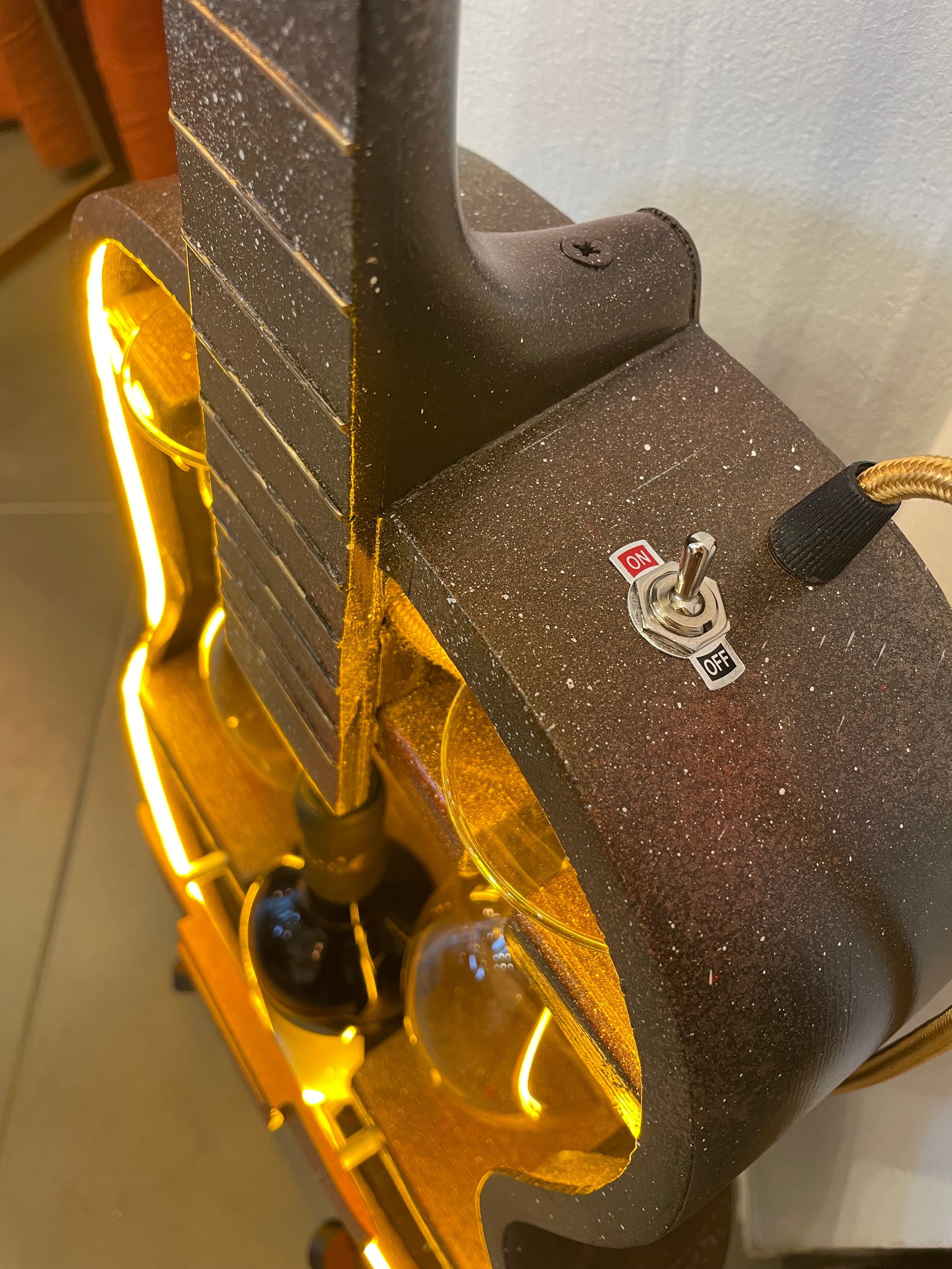 Chitarra classica Cantinetta illuminata