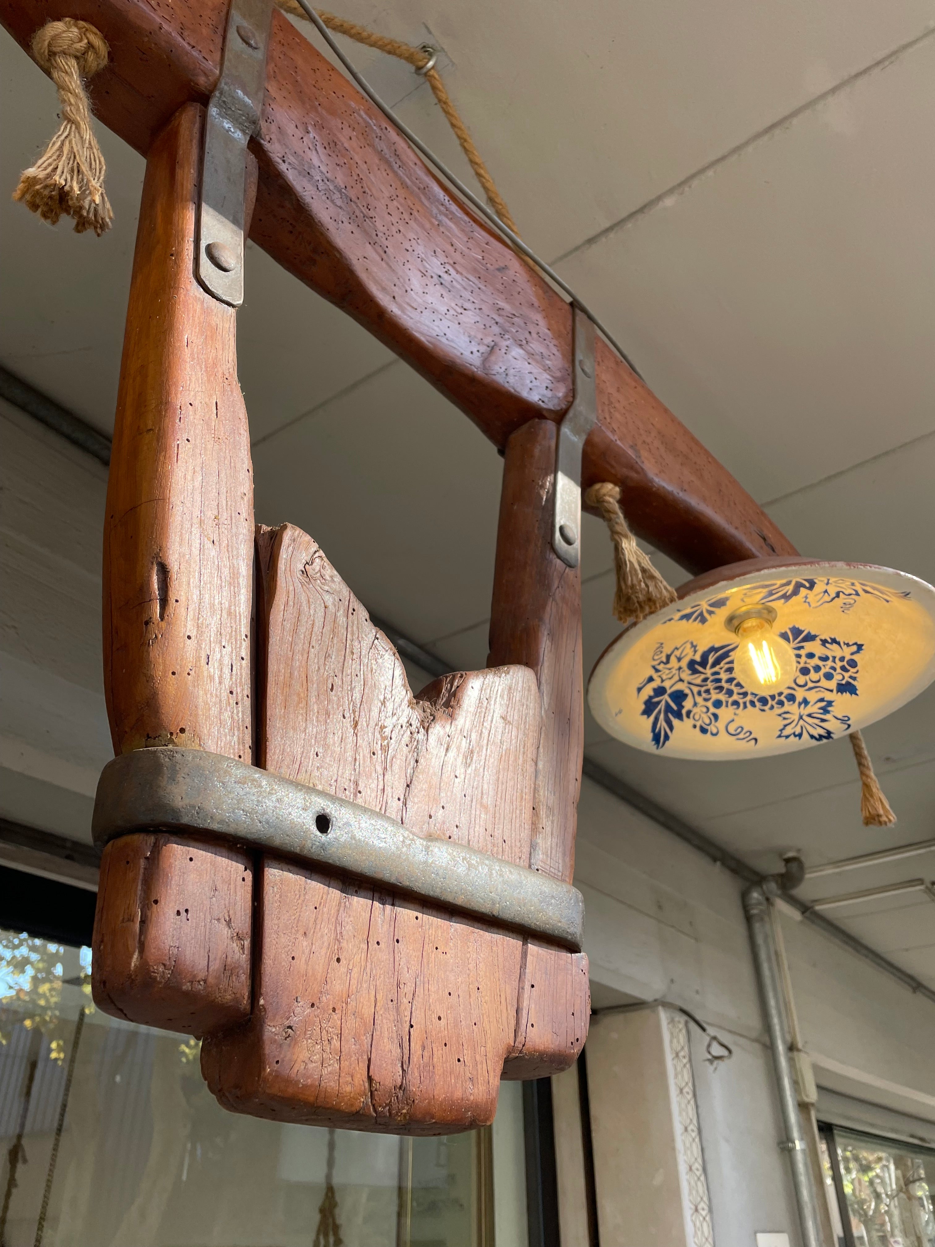 Lampadario Grande Giogo Romagnolo