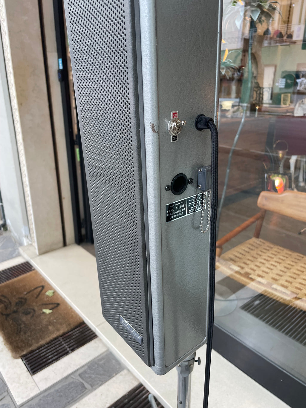Colonna amplificata Geloso trasformata speaker bluetooth