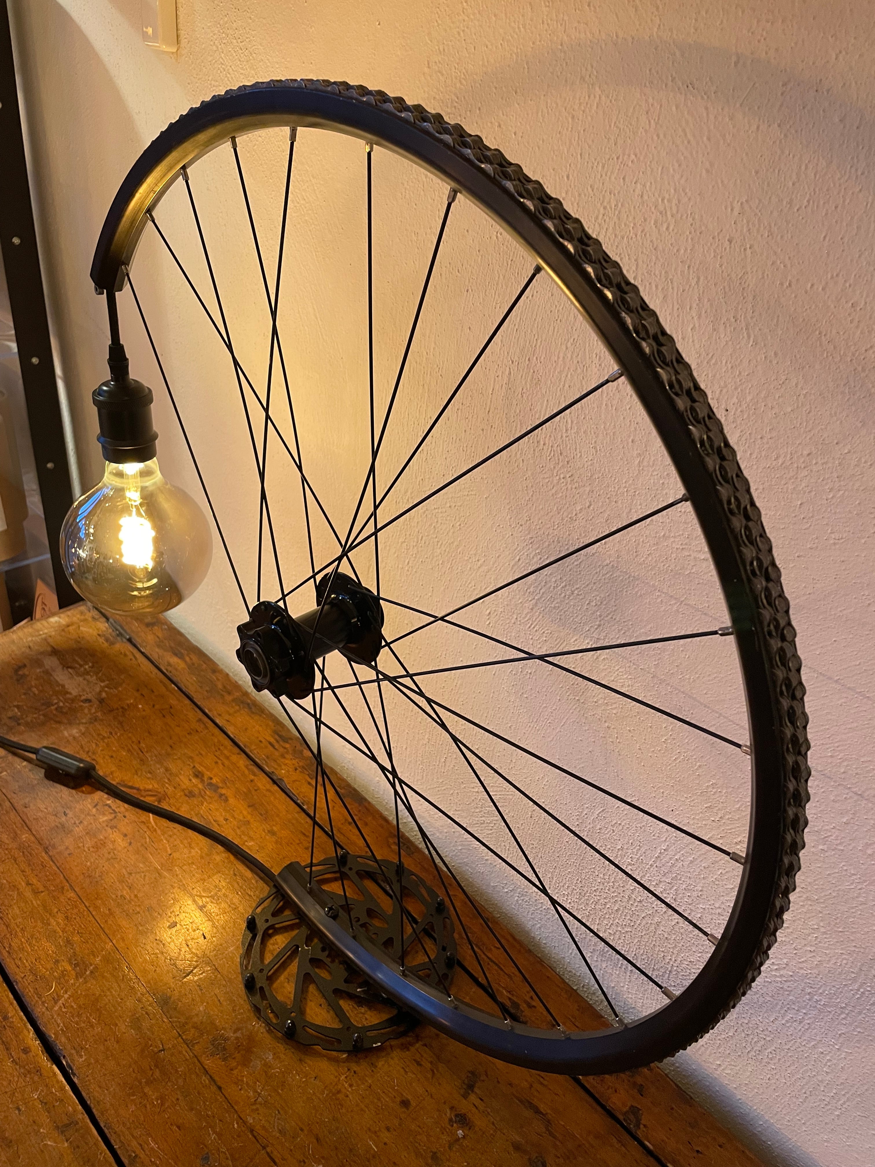 Lampada ruota bicicletta total black