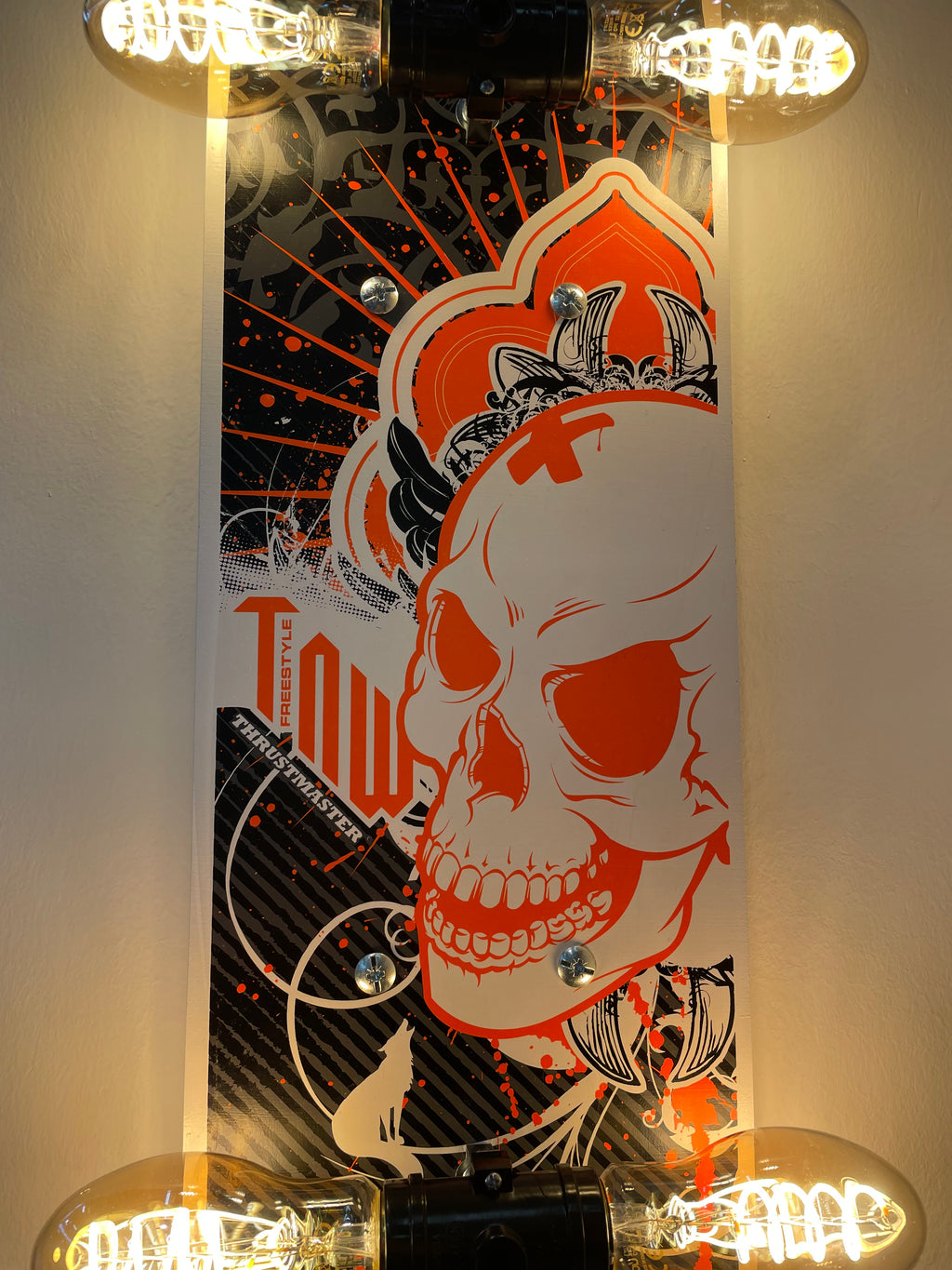 Lampada Skate teschio da parete