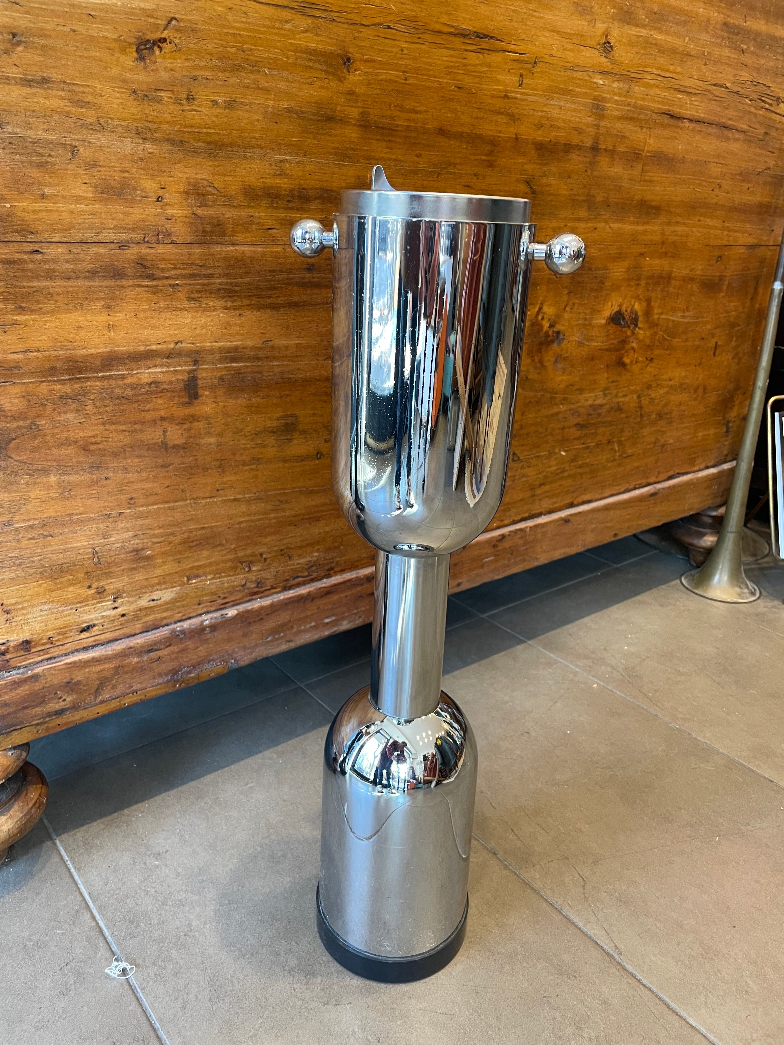 Posacenere cromato Design anni ‘70