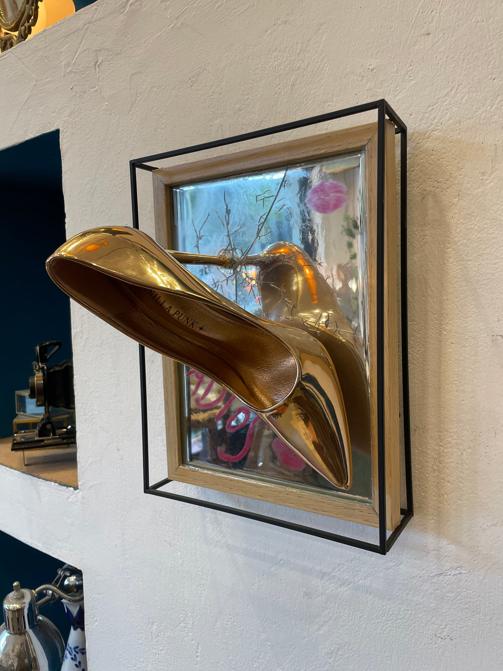 Quadro scultoreo Adios