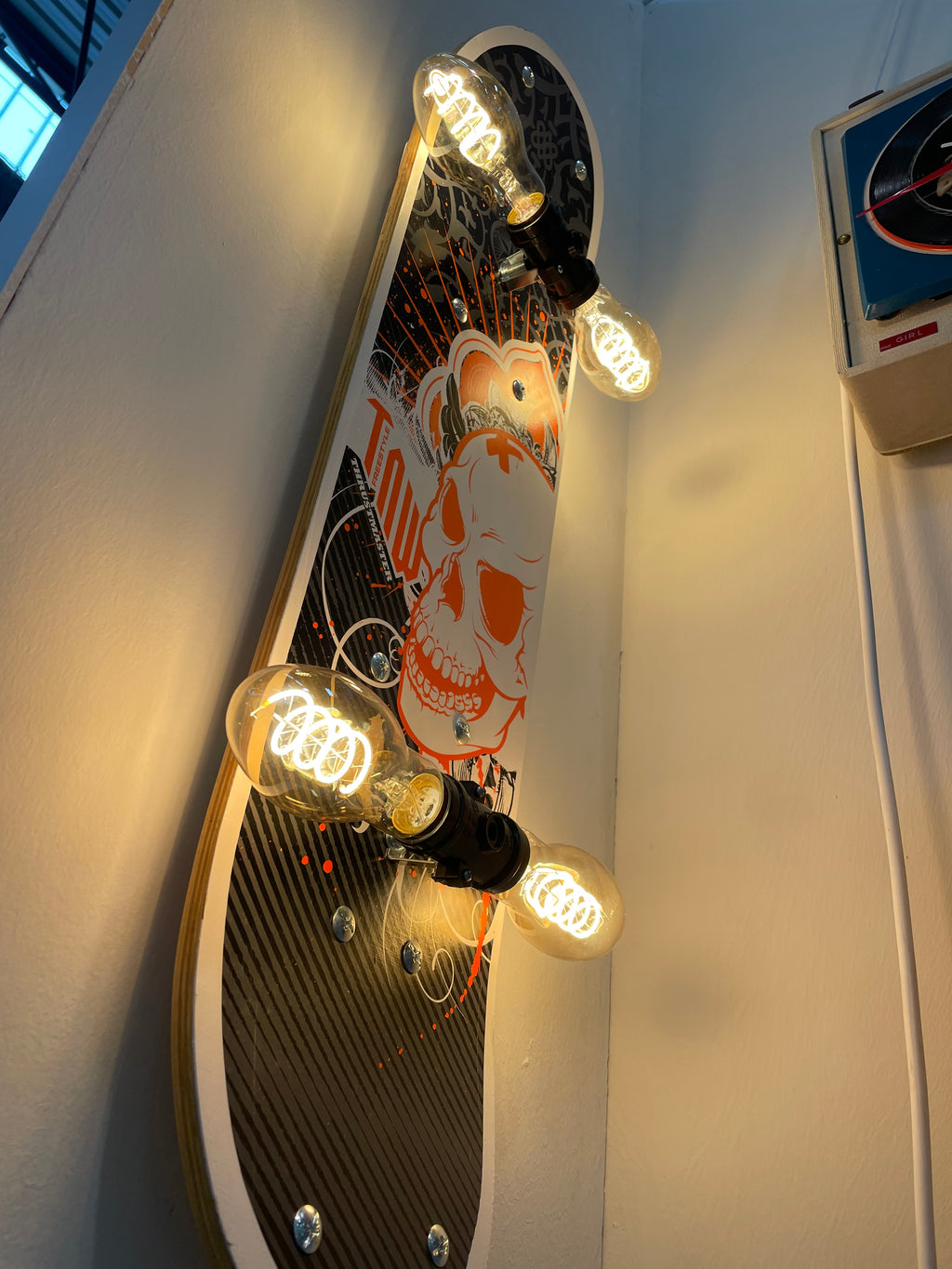 Lampada Skate teschio da parete