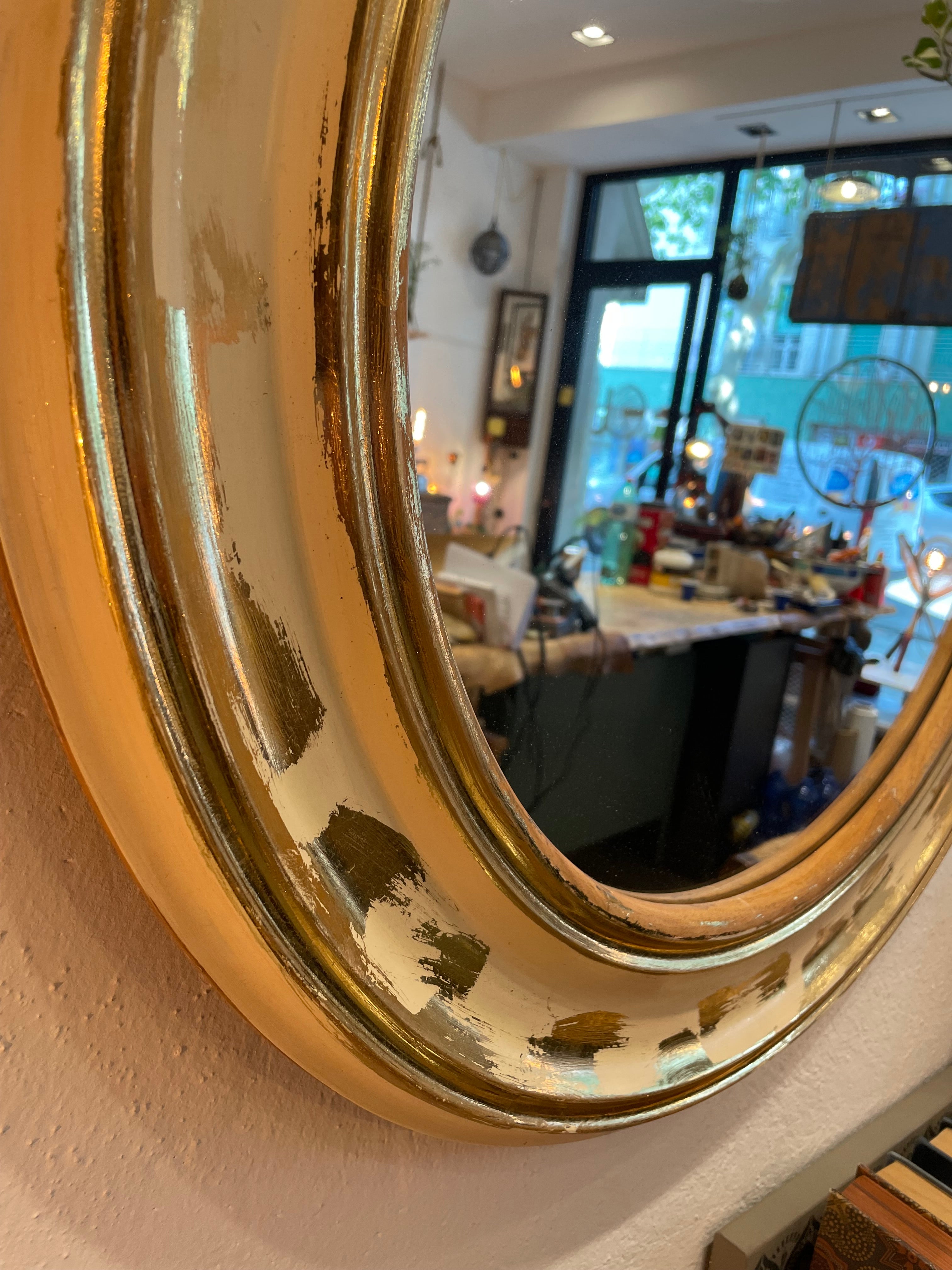Specchio rotondo anni ‘70 restaurato e foglia oro