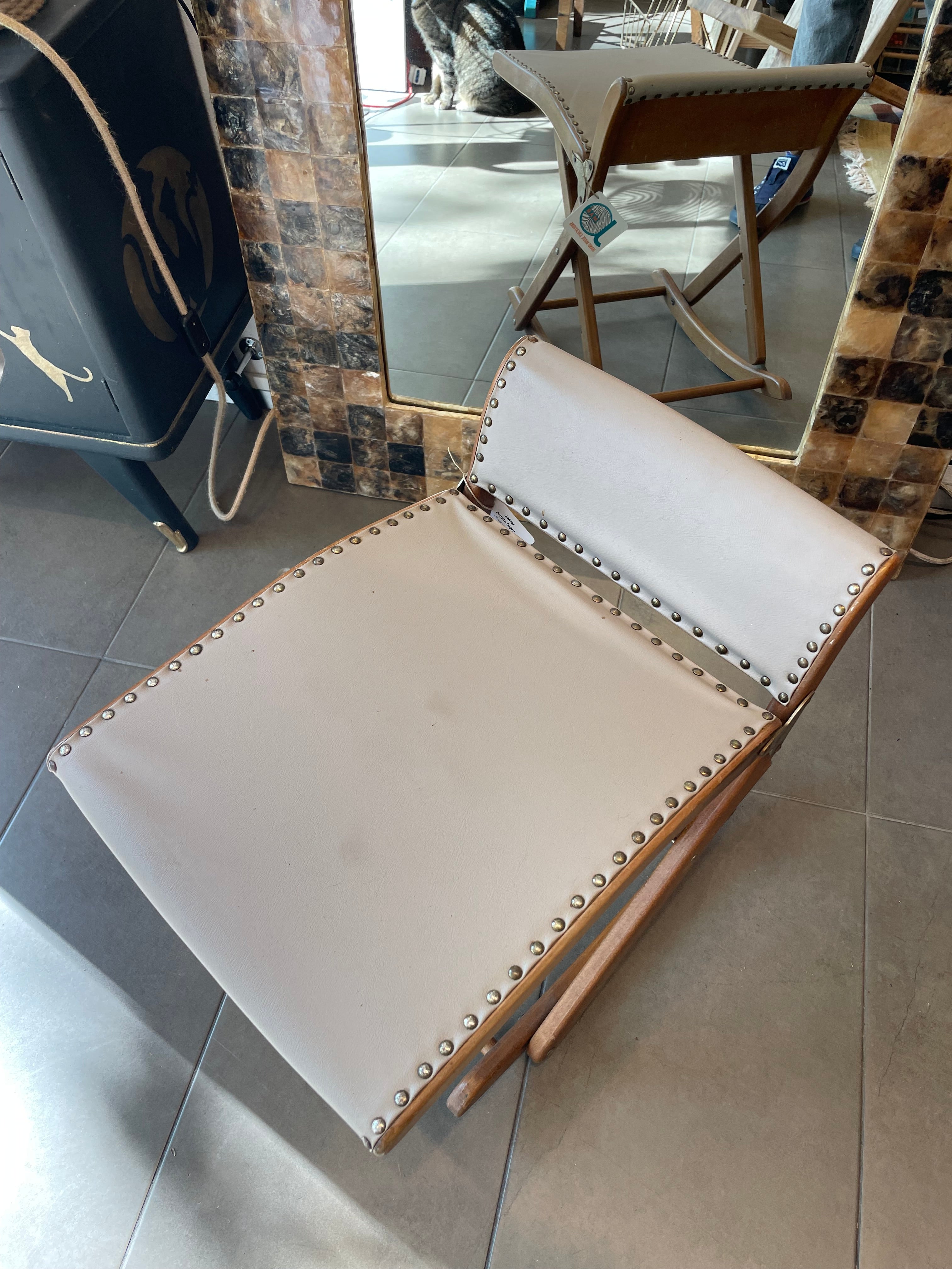 Sgabello Poggia Piedi Anni ‘50 In Legno E Pelle