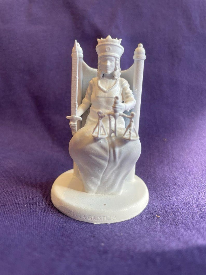 Miniatura Giustizia arcano maggiore tarocchi da dipingere (mini 3D) - Major Arcana The Justice Figurine to Paint (mini 3D)