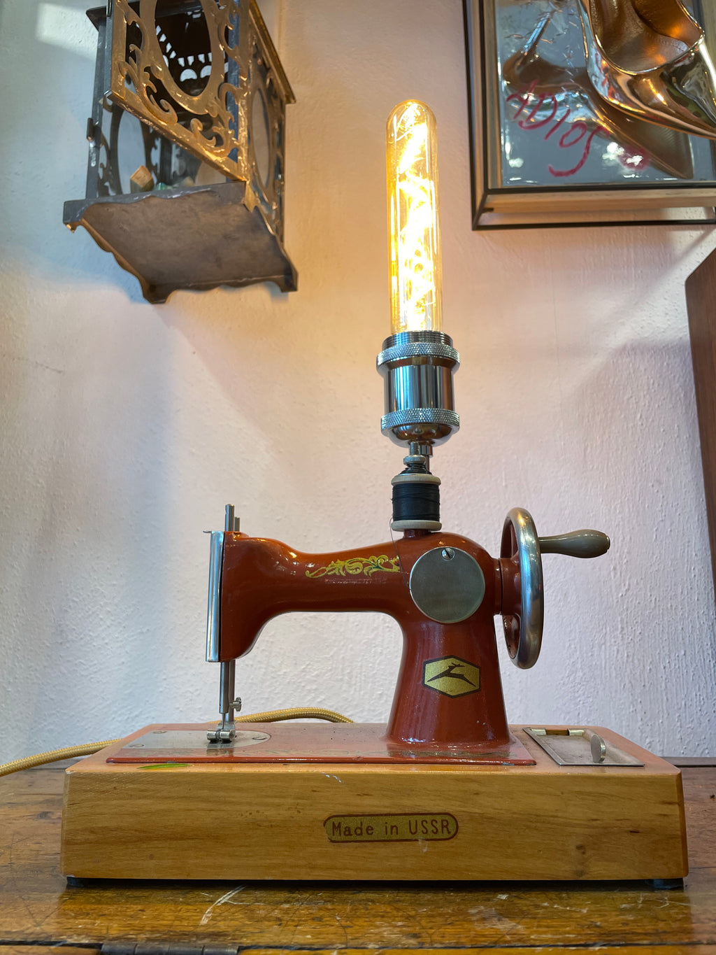 Lampada touch macchina da cucire Vintage “Made in USSR”