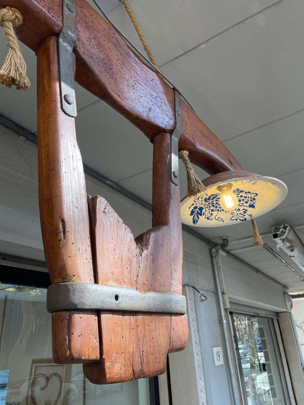 Lampadario Grande Giogo Romagnolo