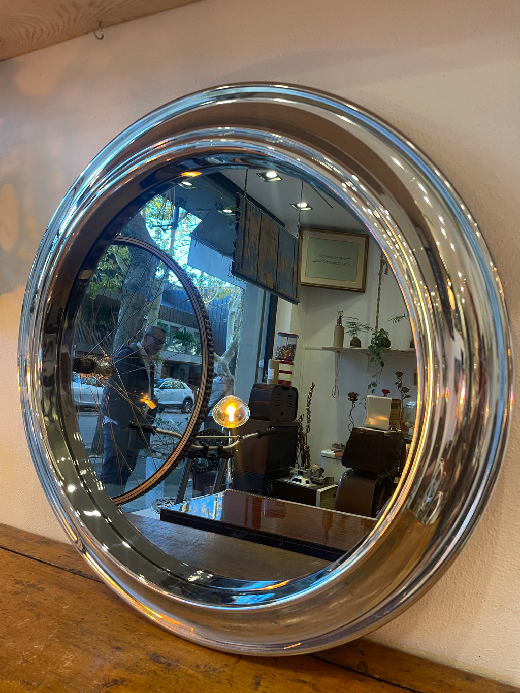 Specchio rotondo anni ‘70 cromato