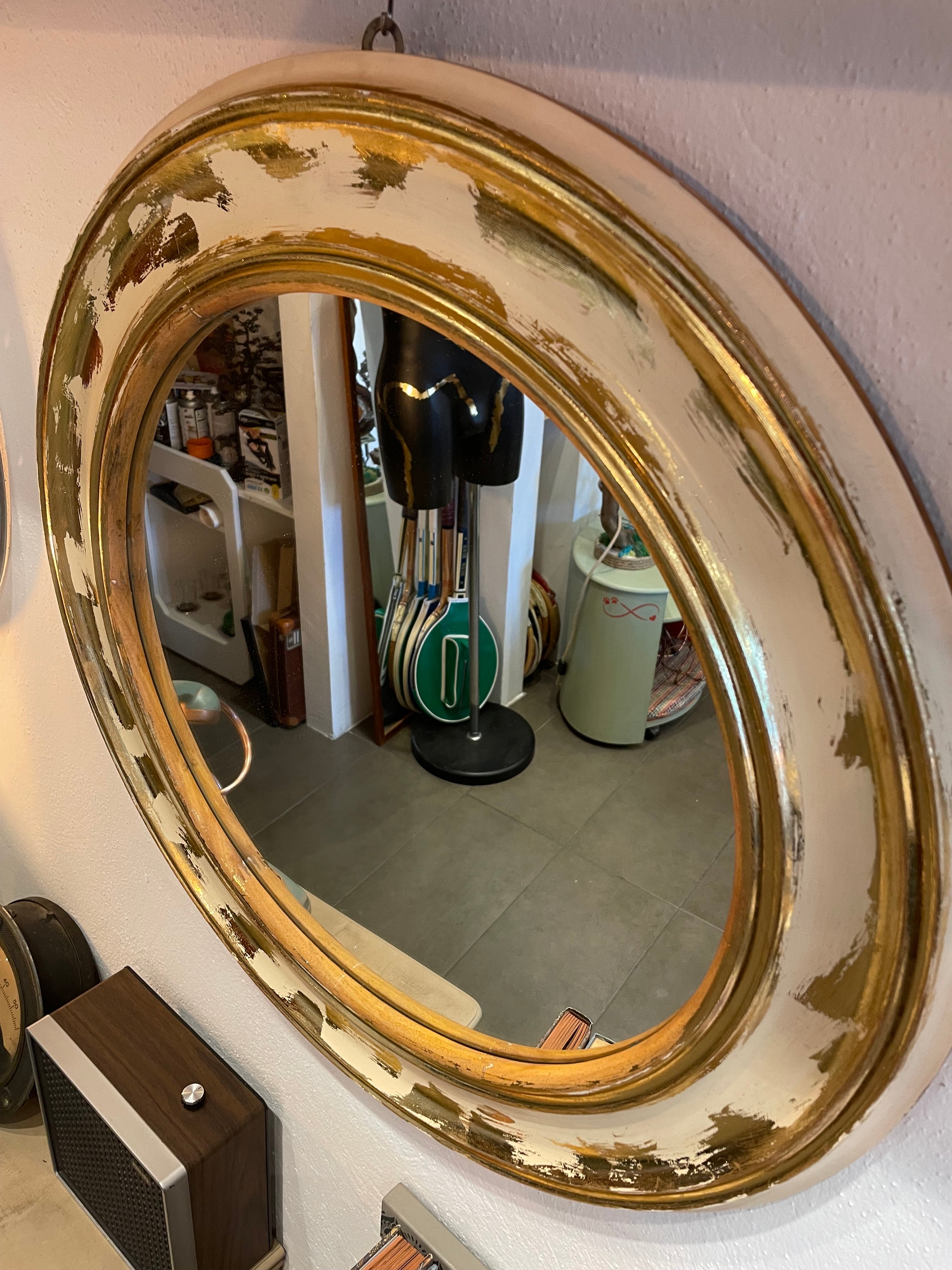 Specchio rotondo anni ‘70 restaurato e foglia oro