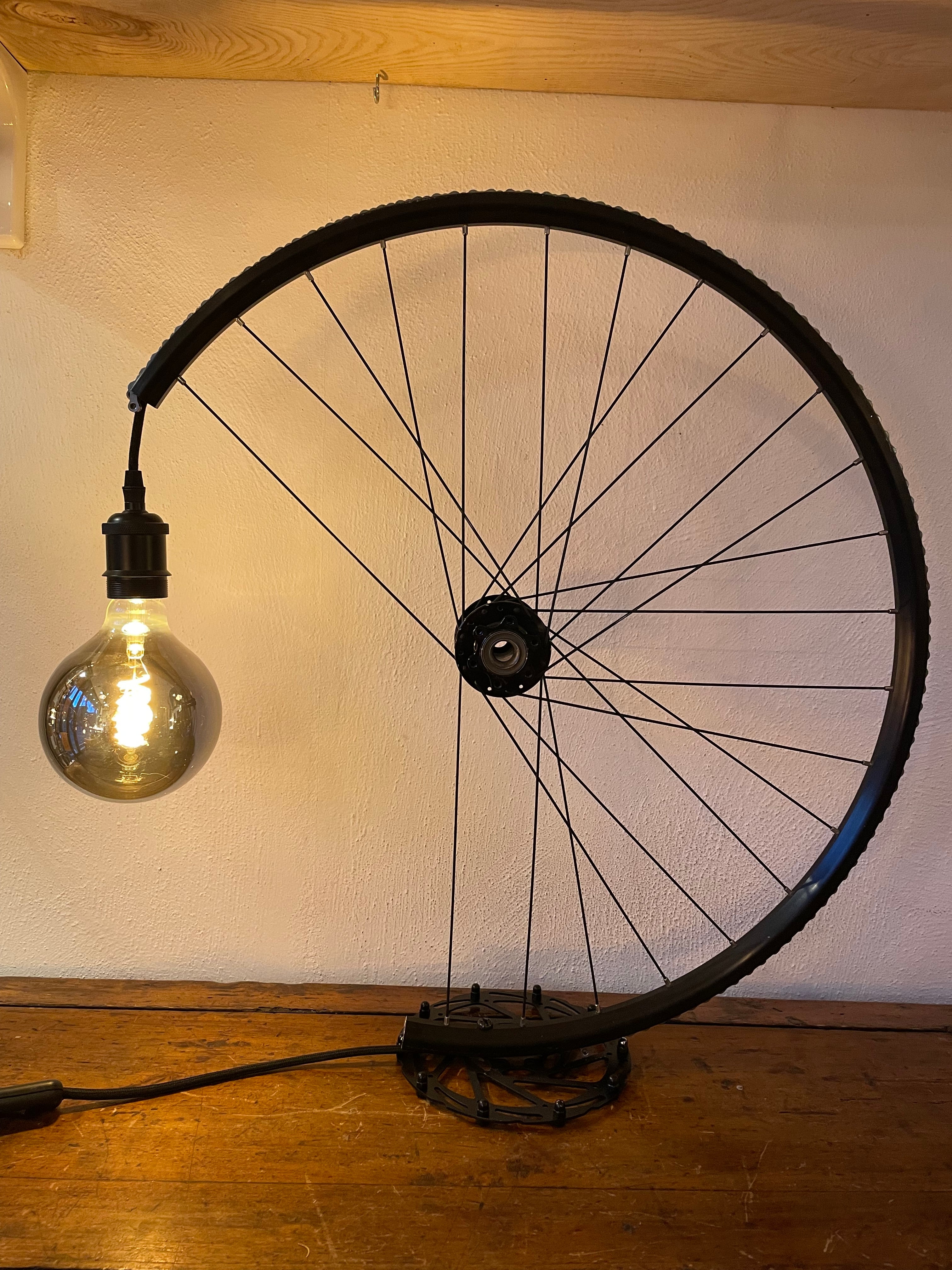 Lampada ruota bicicletta total black