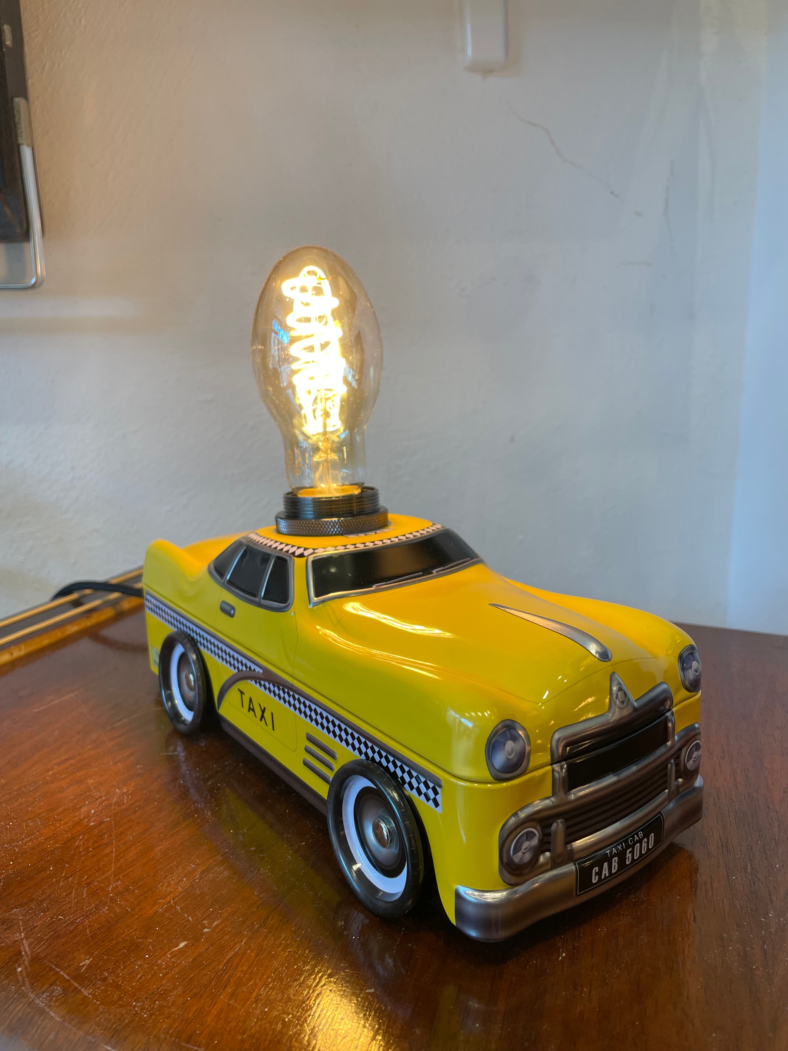 Lampada touch macchinina Taxi giallo