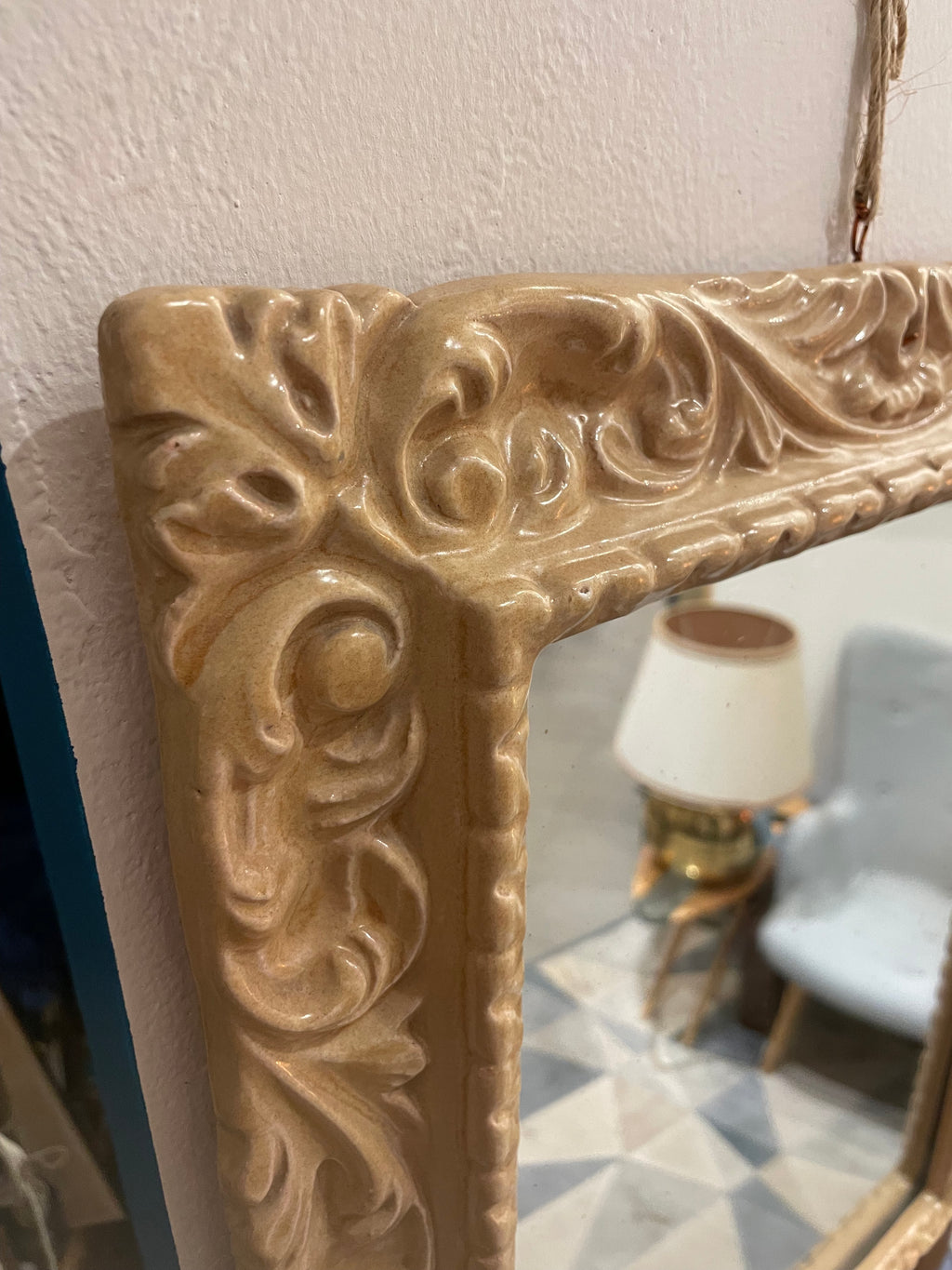 Specchio Su Cornice In Ceramica Faentina Di “Lama”