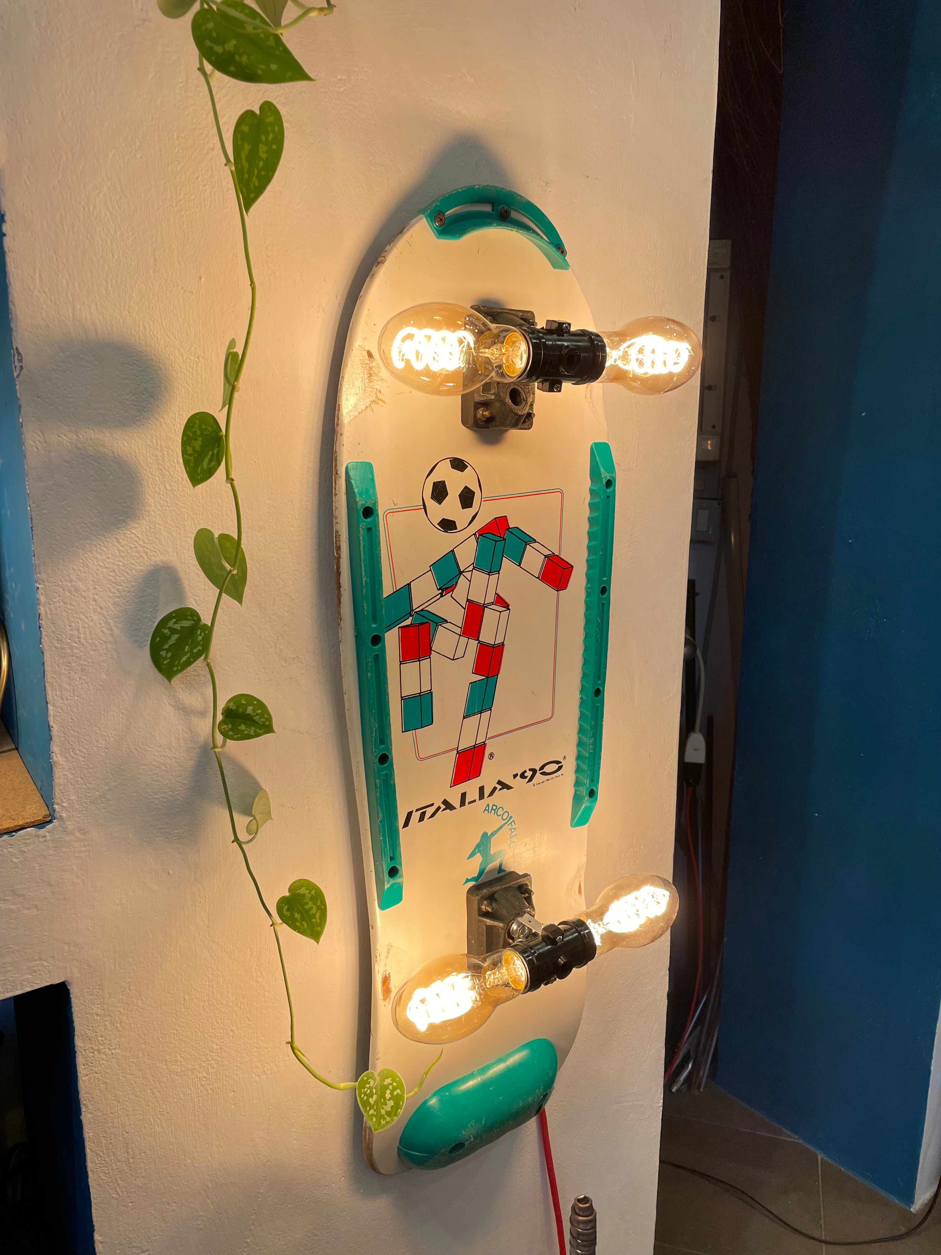 Lampada Skate Italia ‘90 da parete