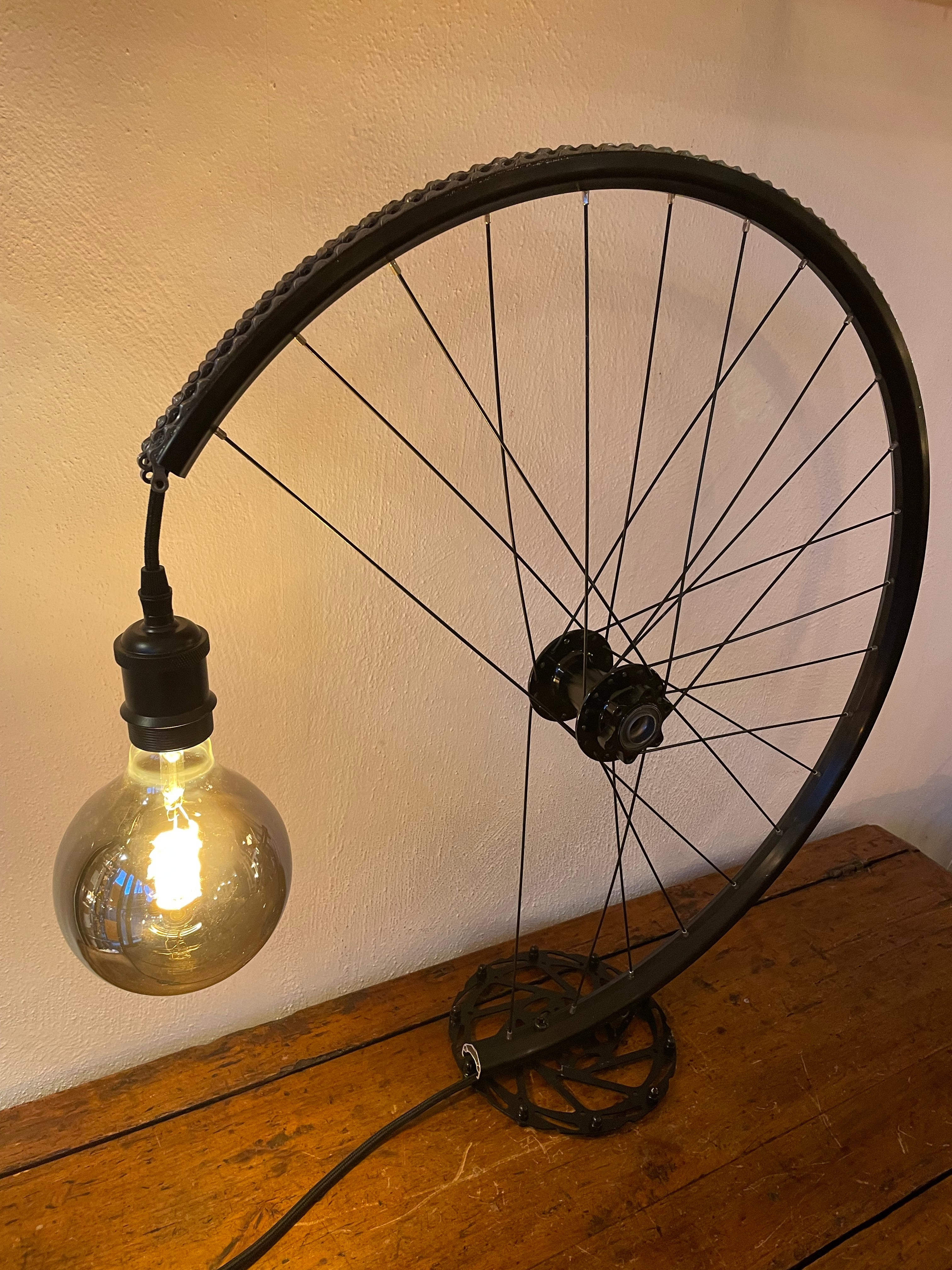 Lampada ruota bicicletta total black