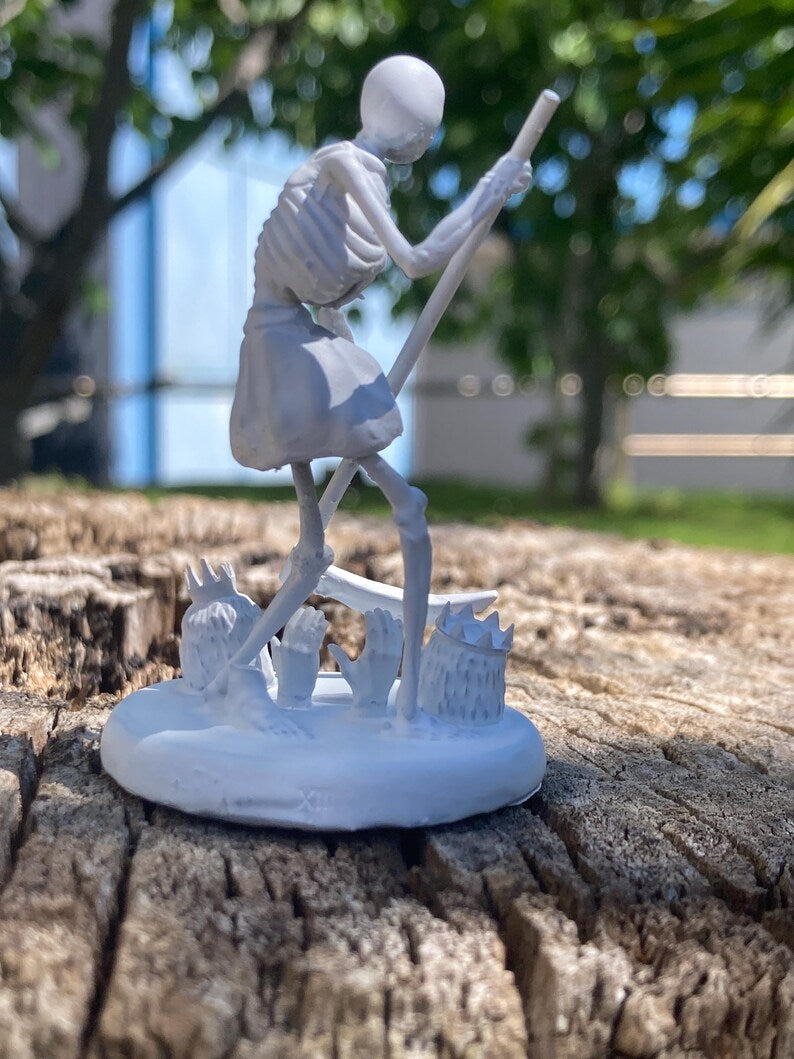 Miniatura L'Arcano XIII Morte Scheletro arcano maggiore tarocchi da dipingere (mini 3D) - Major Arcana Death Figurine to Paint (mini 3D)