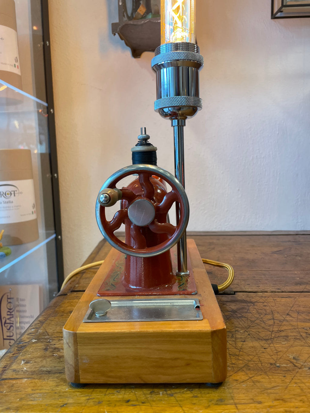 Lampada touch macchina da cucire Vintage “Made in USSR”