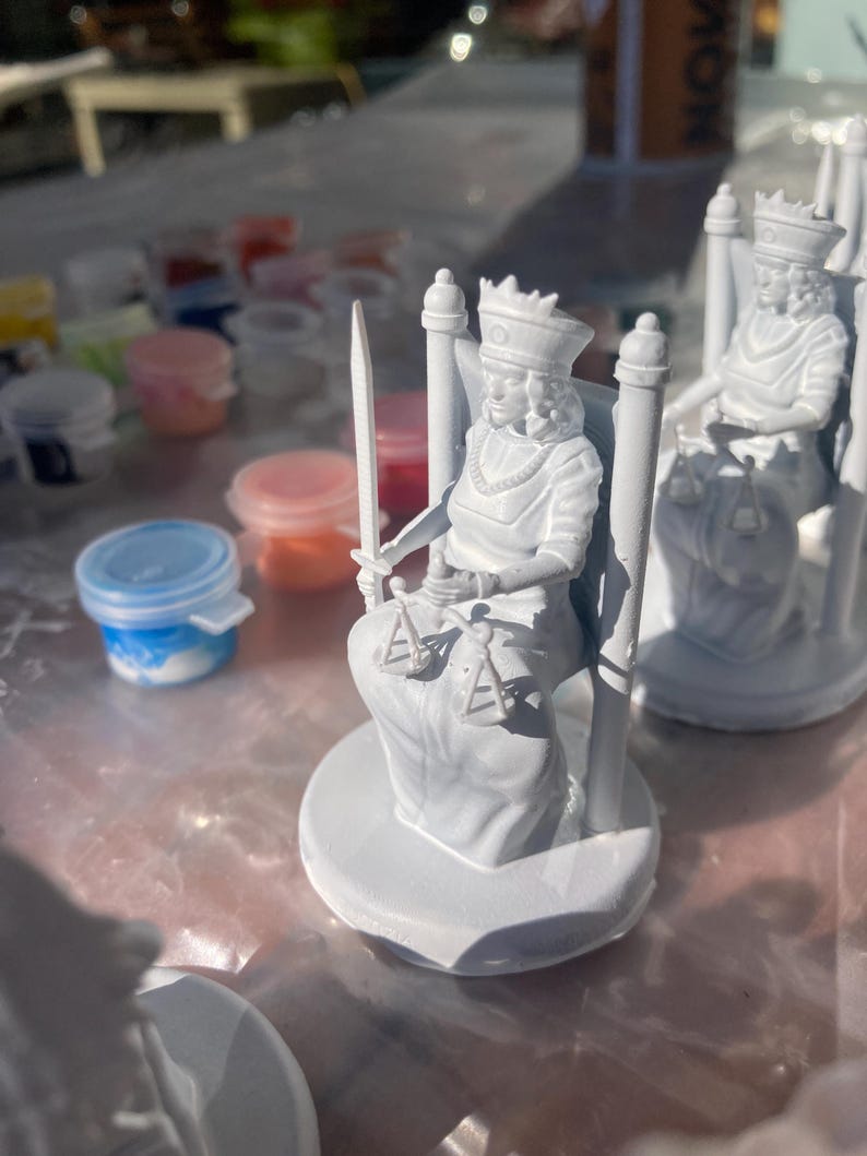 Miniatura Giustizia arcano maggiore tarocchi da dipingere (mini 3D) - Major Arcana The Justice Figurine to Paint (mini 3D)