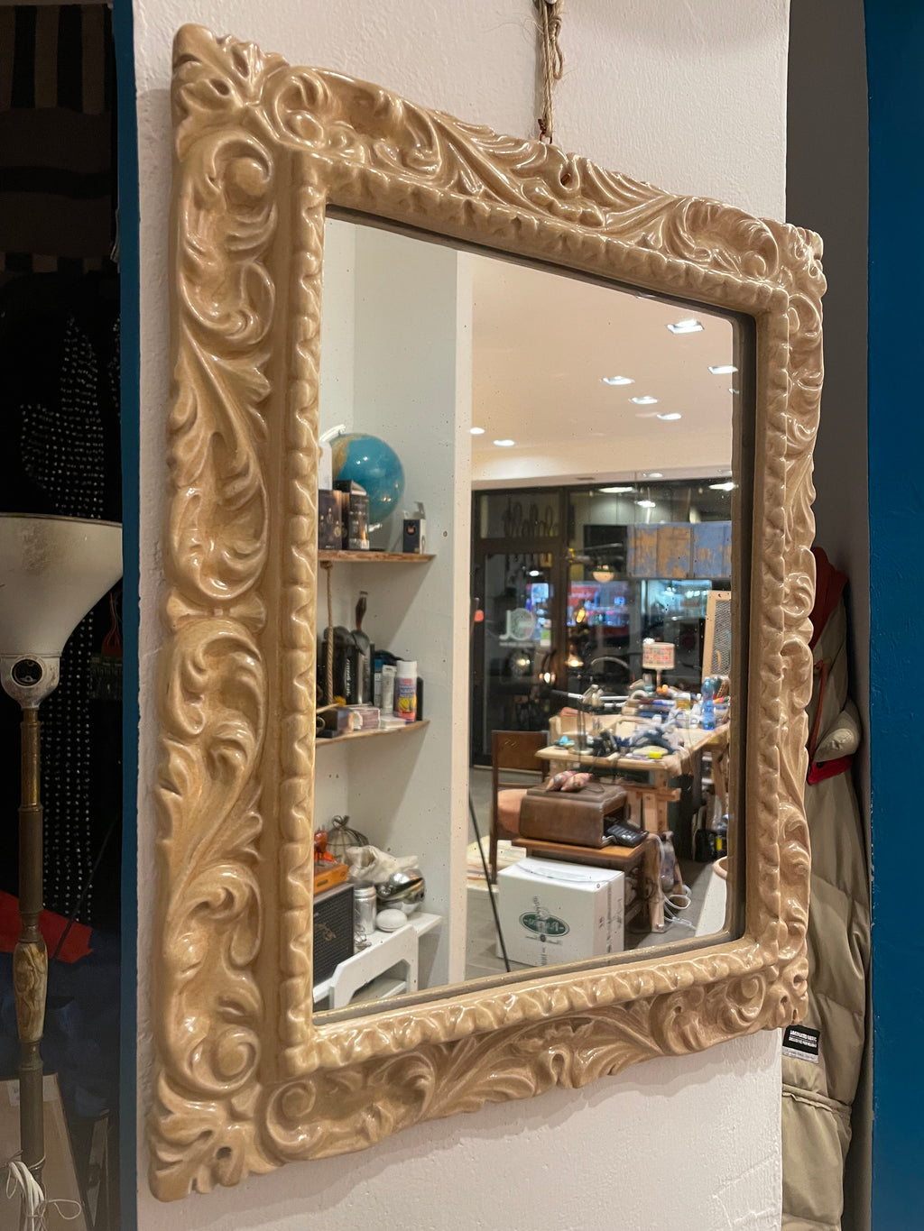 Specchio Su Cornice In Ceramica Faentina Di “Lama”